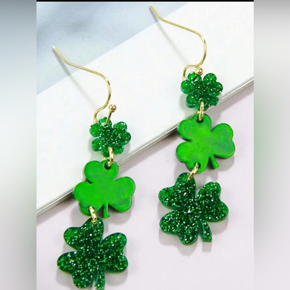 St Patrick’s day  Clover Drop Earrings